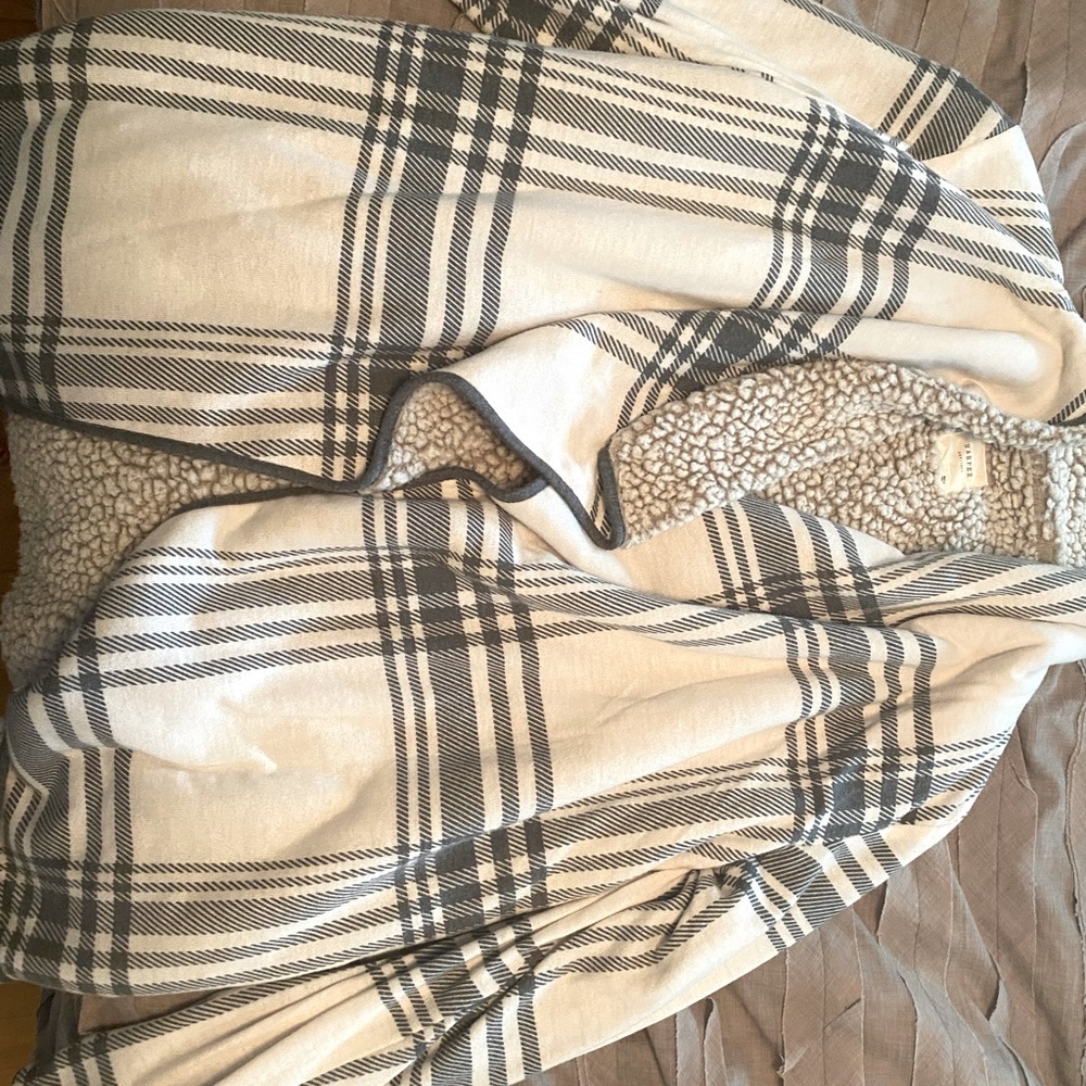 Harper Heritage cozy cardigan